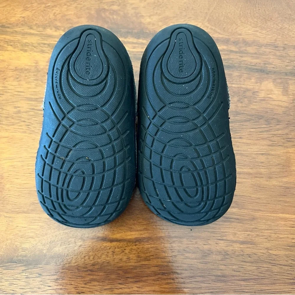 Stride Rite Black Mary Jane Baby Girl Shoes, Size 4.5